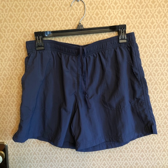 Columbia Pants - Excellent condition Columbia shorts, M